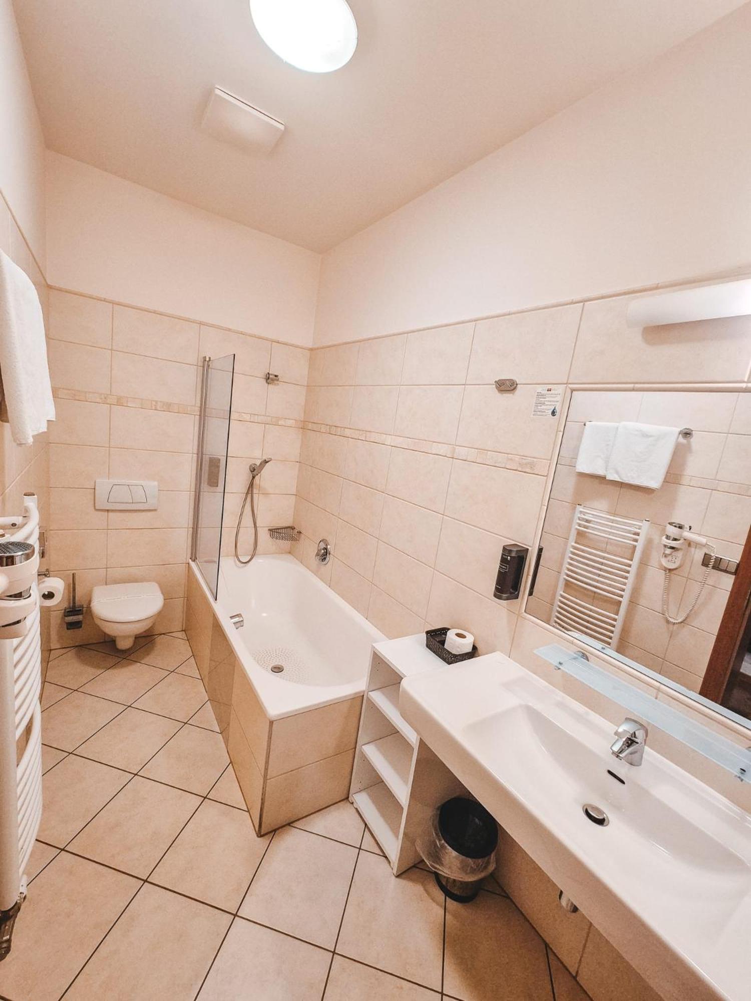 Hotel Mario Lednice Ngoại thất bức ảnh