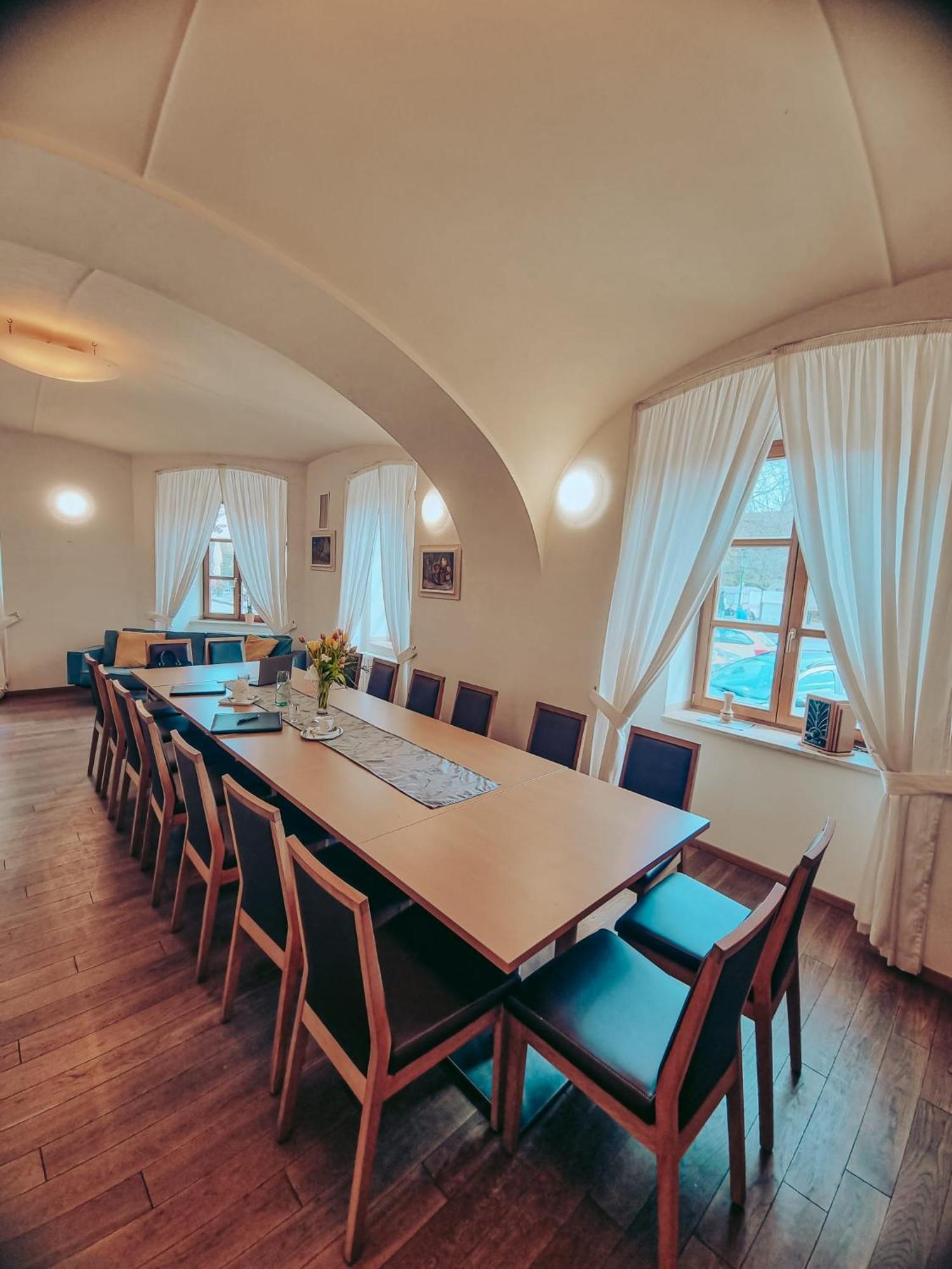Hotel Mario Lednice Ngoại thất bức ảnh
