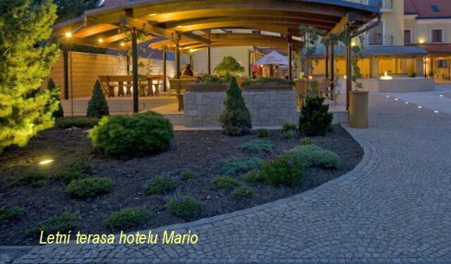 Hotel Mario Lednice Ngoại thất bức ảnh