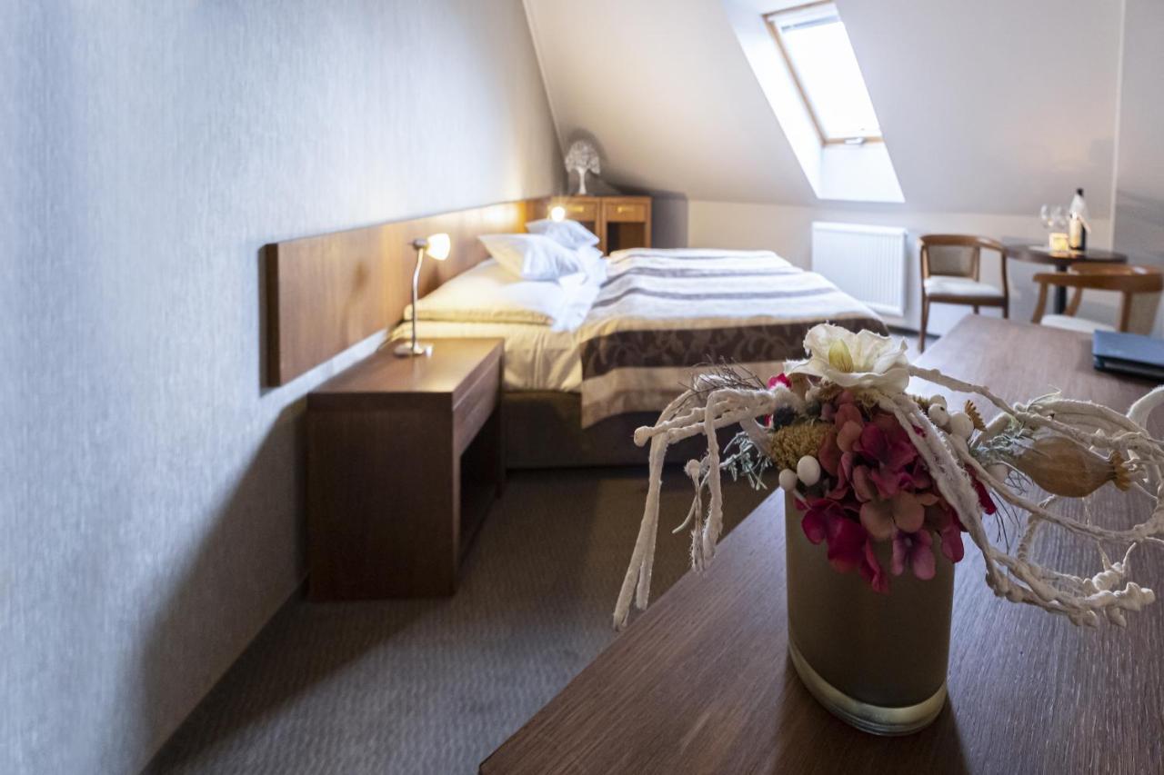 Hotel Mario Lednice Ngoại thất bức ảnh